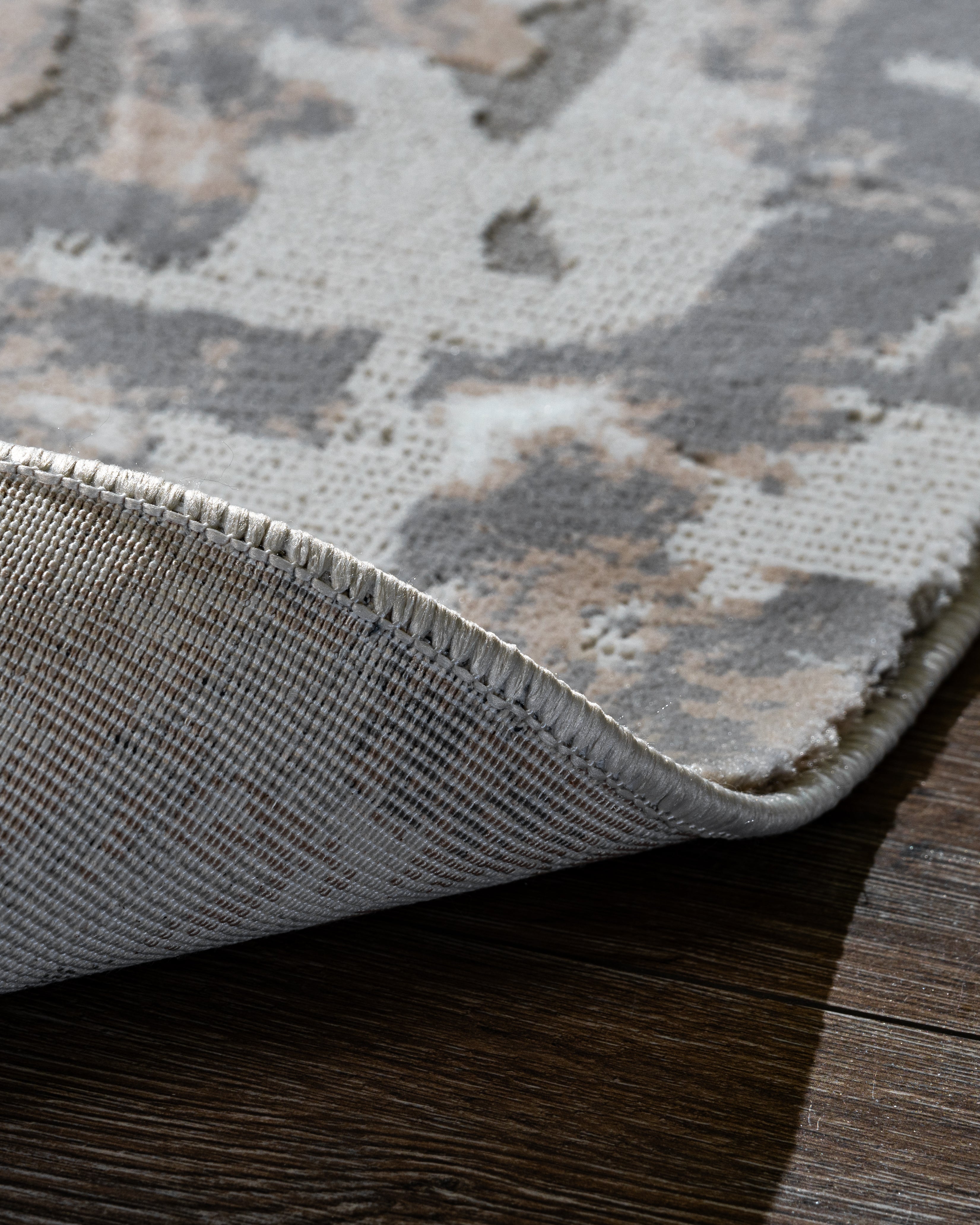 Rumefa- Lyonesse Couture Teppich